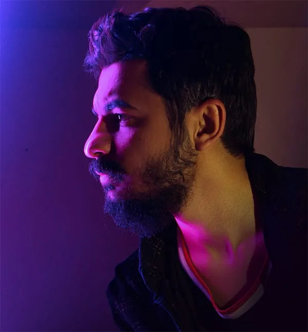 Hello I’m James Clayton